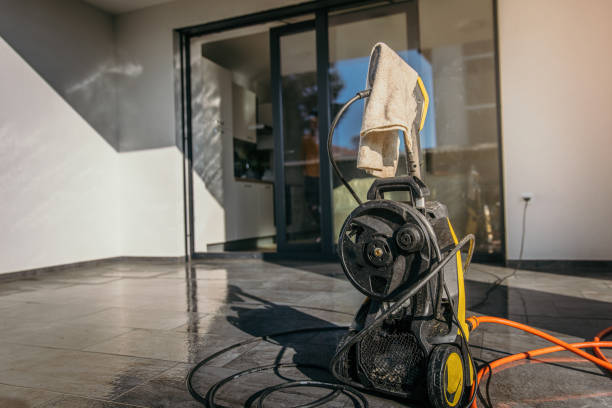 Best Pool Deck Cleaning  in Aurora, OH